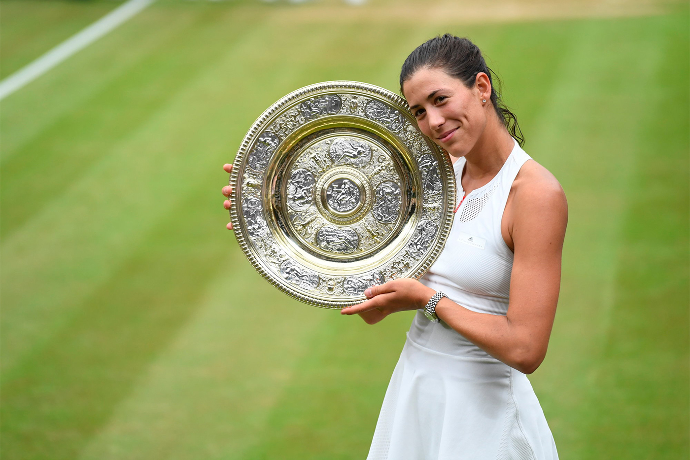 http://www.wimbledon.com/images/pics/large/b_muguruza_1869_150717_jm.jpg