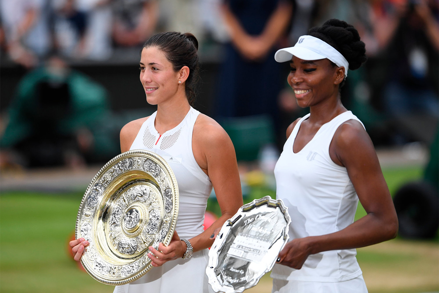 http://www.wimbledon.com/images/pics/large/b_muguruza_1870_150717_jm.jpg