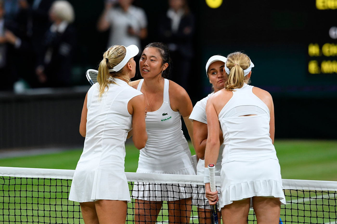 Wimbledon players forced to go bra-less because of all white rules